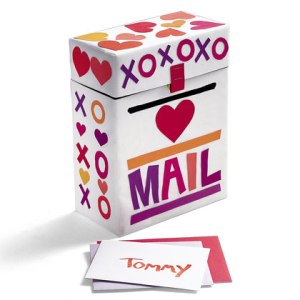 valentine-mailbox-craft-photo-420-FF0200VALA11