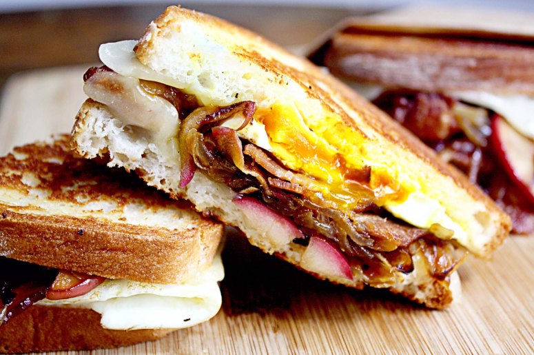 egg_bacon_apple_grilled_cheese_main