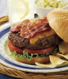 aa831a0ab3eb08a25b857baff5ec1ed1